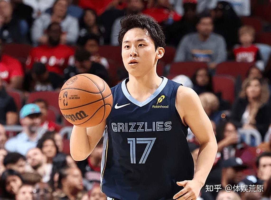 篮球选手爆冷获胜，专家预测失准