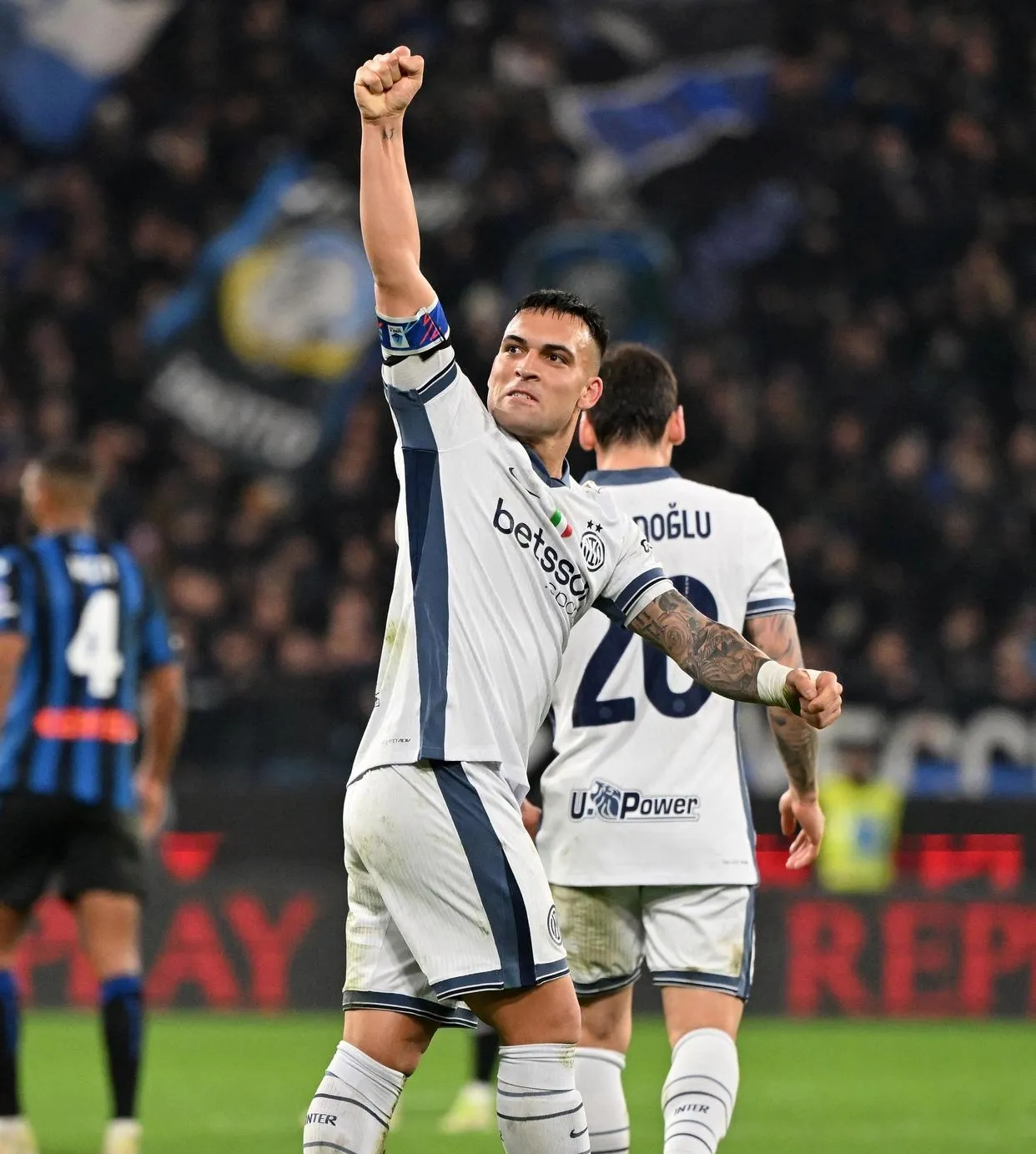 包含墨西哥力克那不勒斯,佩德里点燃赛场的词条 包含墨西哥力克那不勒斯,佩德里点燃赛场的词条