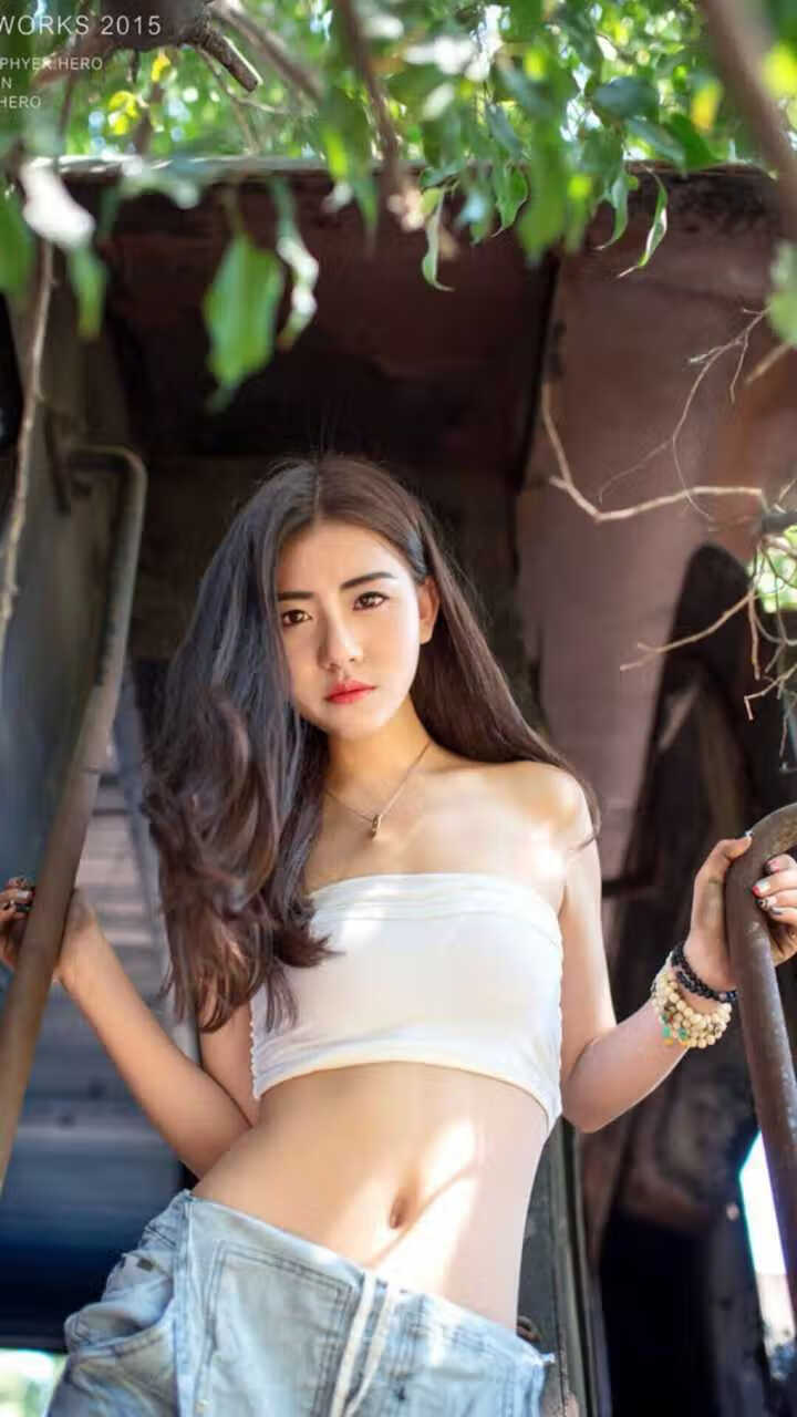 绿茵与硬木的对话，当深圳火力在欧冠之夜压制开拓者精神