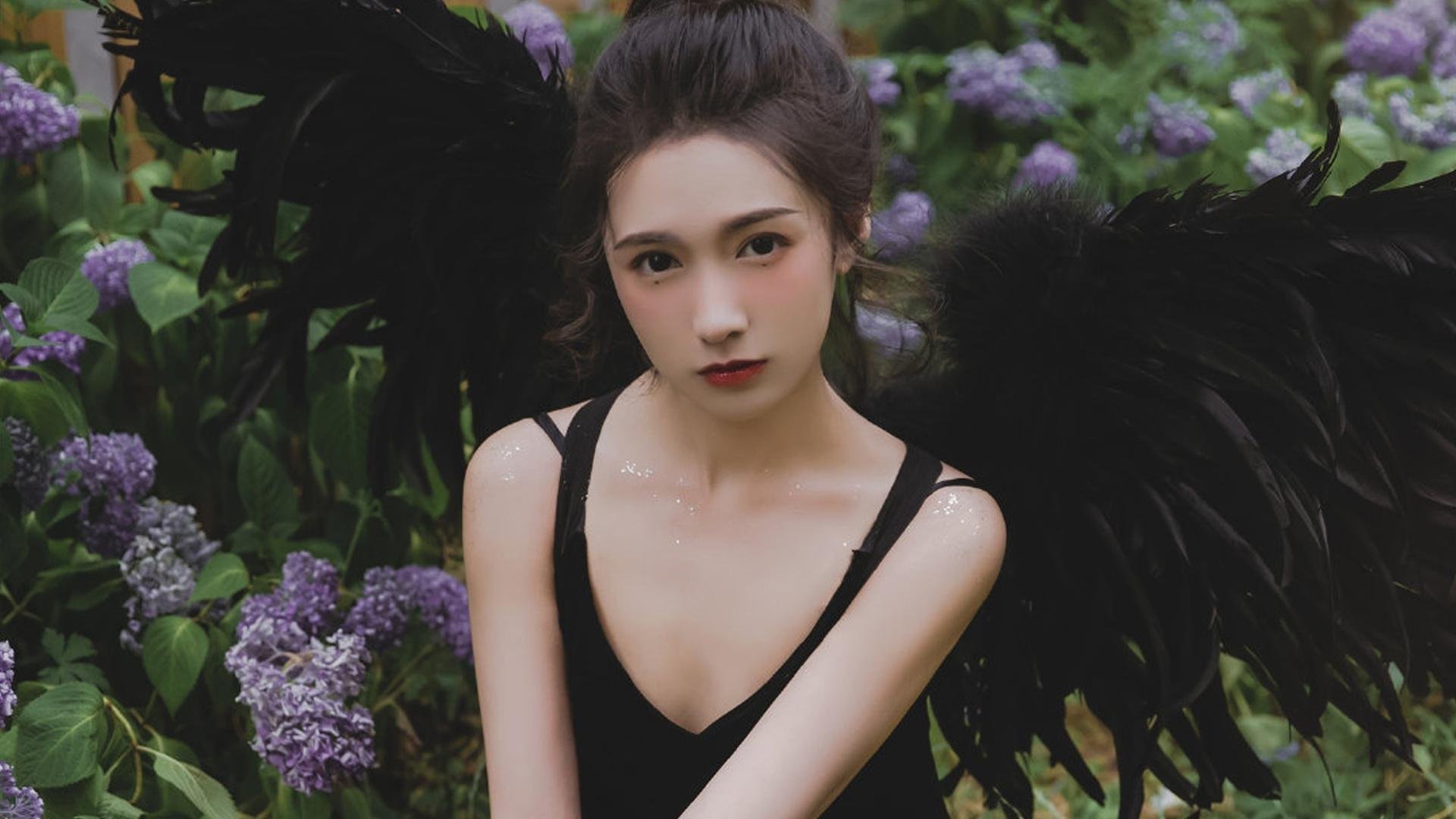 黑马之蹄踏碎南美荣光，当控球哲学化身泰拳，阿方索·戴维斯完成对传统秩序的致命一击